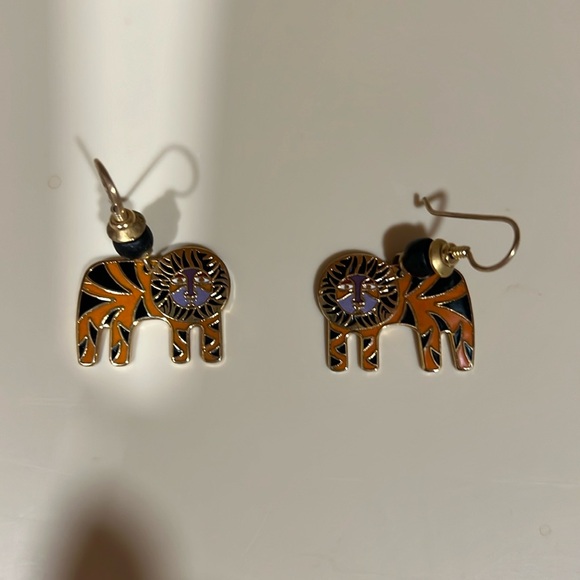 Laurel Burch Lion Dangle Earrings - Picture 2 of 9